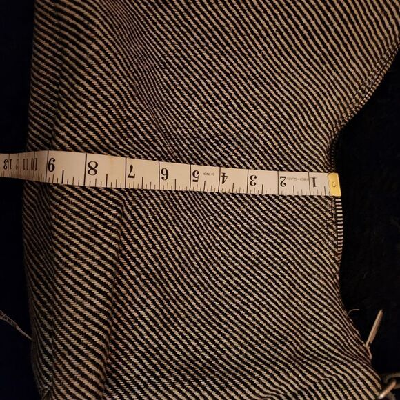 GAP Monochrome Striped Bag with Bold Orange Strap - Picture 9 of 9